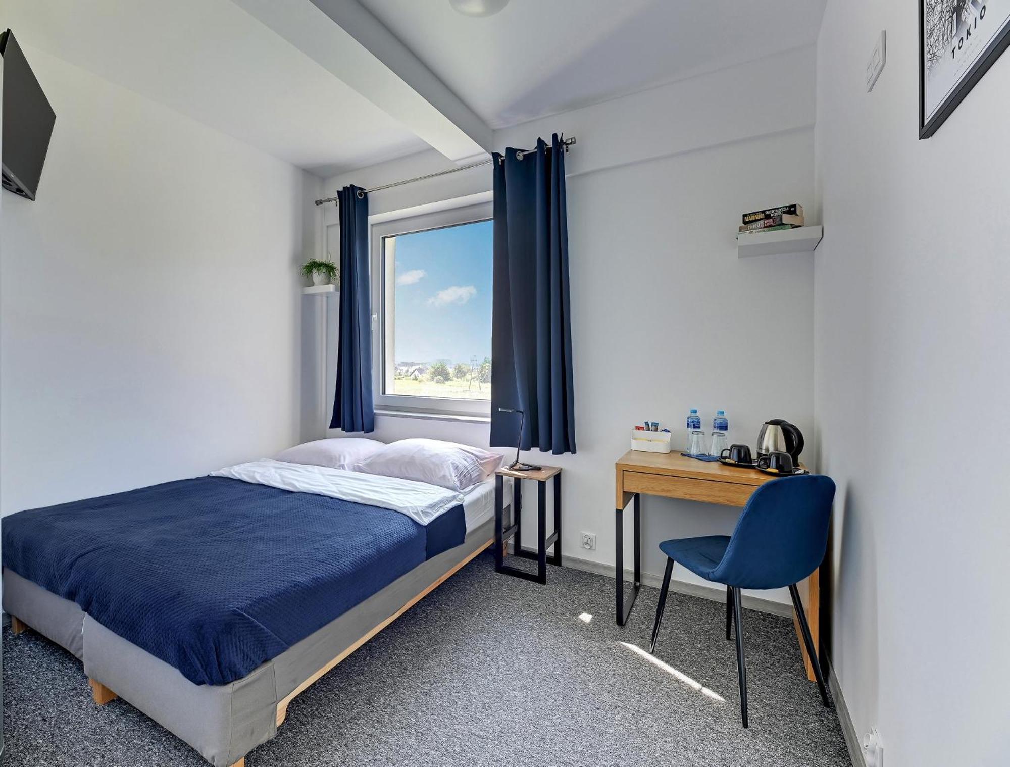 Mile Gdansk Airport & Parking Dlugoterminowy Bed & Breakfast Exterior photo