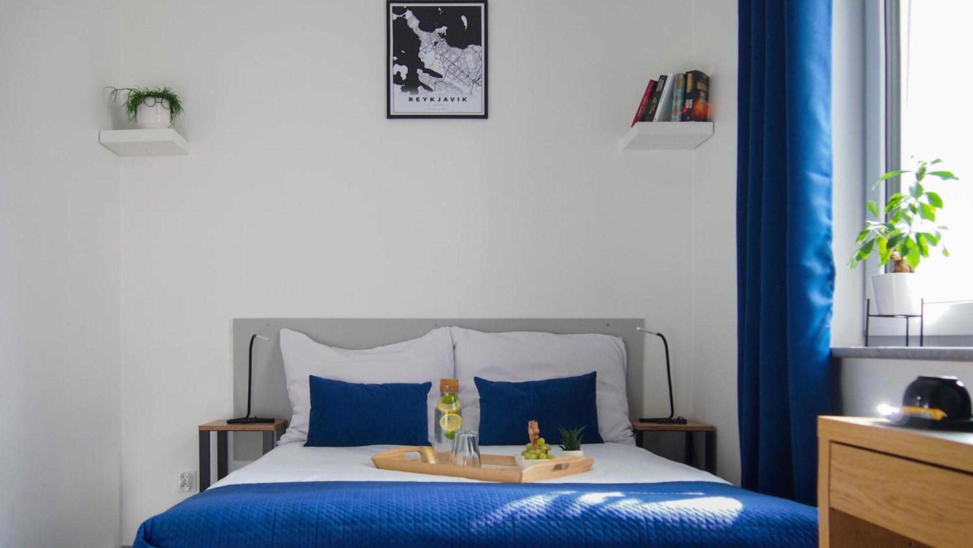 Mile Gdansk Airport & Parking Dlugoterminowy Bed & Breakfast Exterior photo